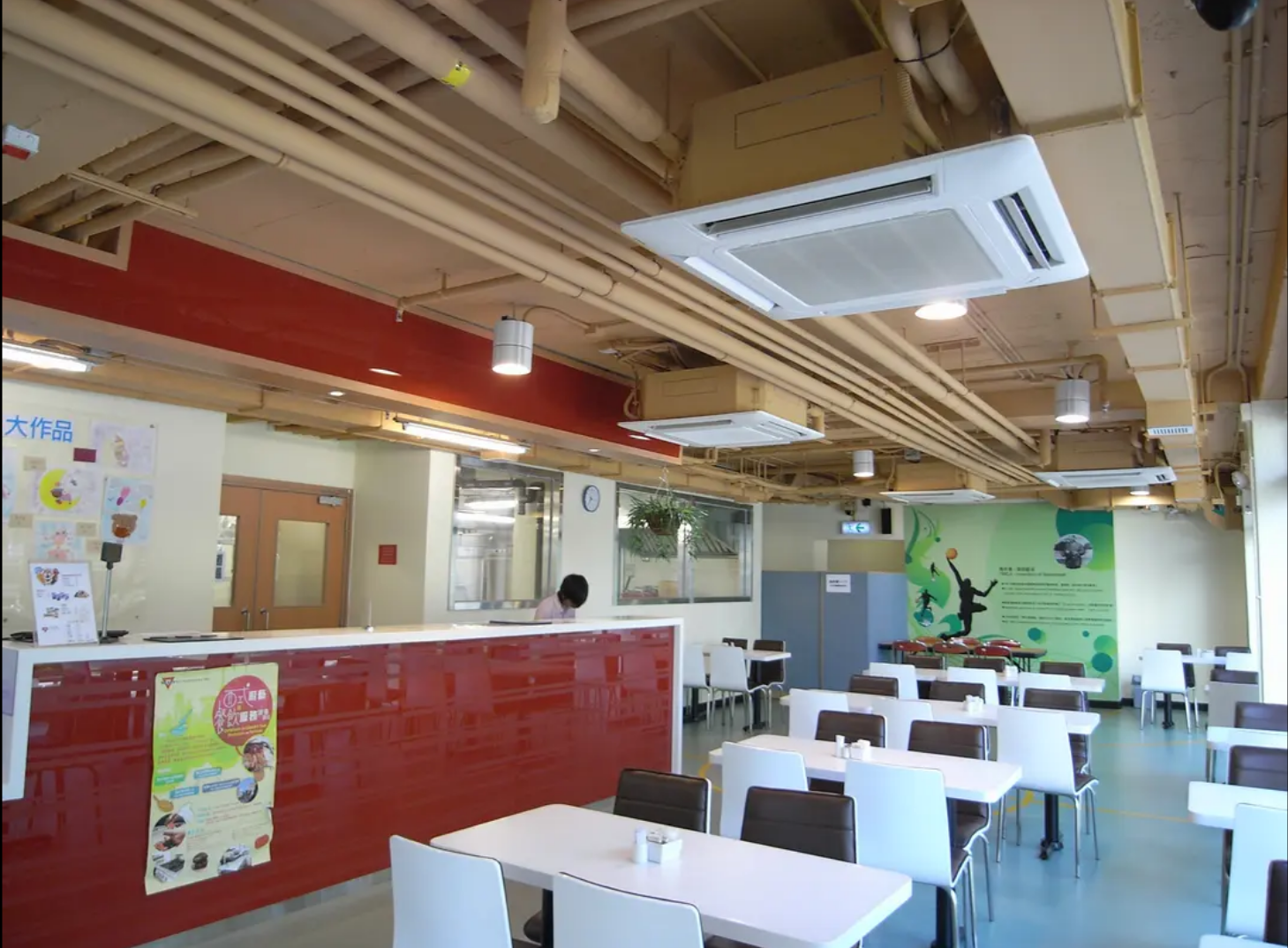 香港中華基督教青年會新界會所餐廳 — photo 1