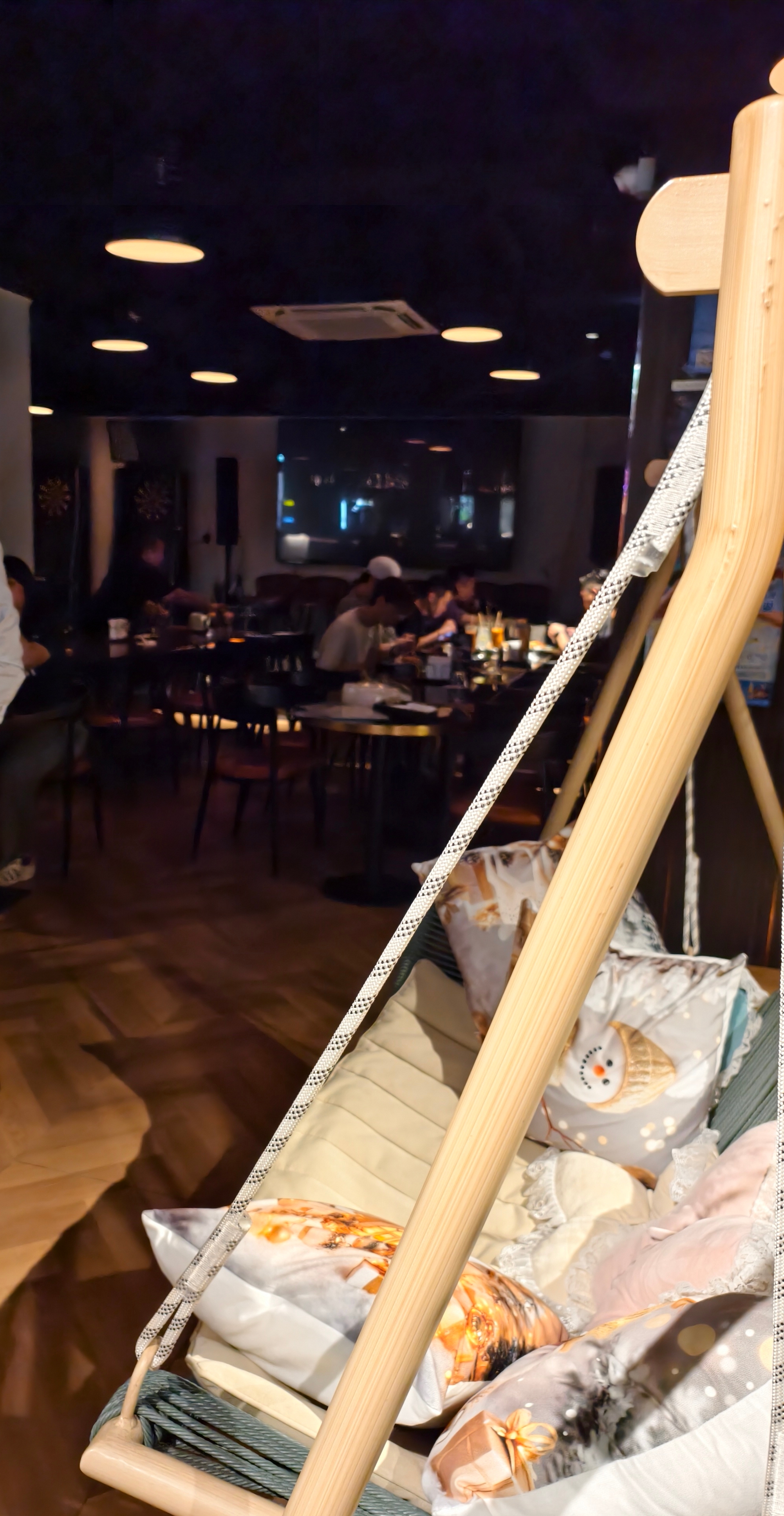 Luna Bar & Restaurant — photo 3